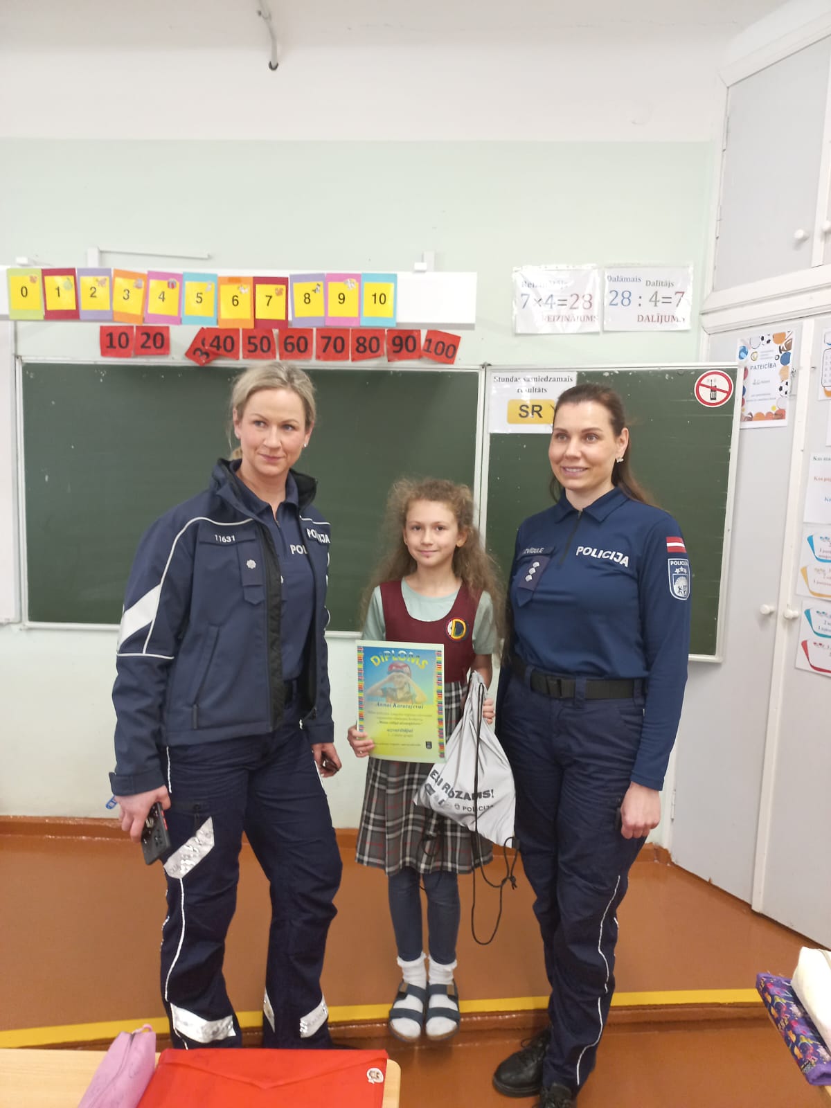 “Mana stilīga aizsargķivere”